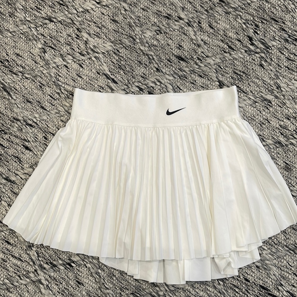NWOT Nike Tennis/Golf Skirt
